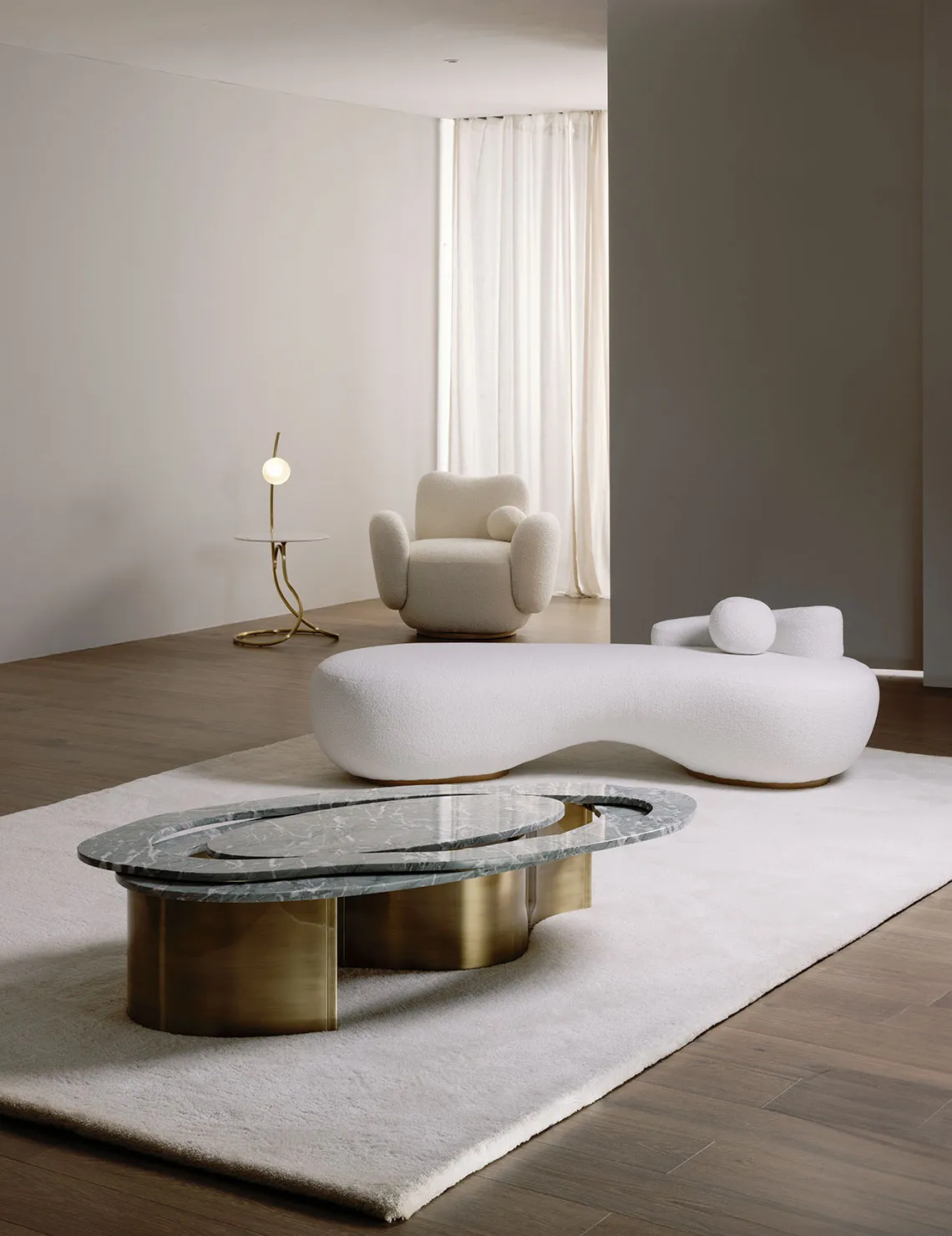 Upholstered fabric day bed CONCHULA by Greenapple